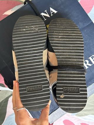 Scarpe Guess beige e nere