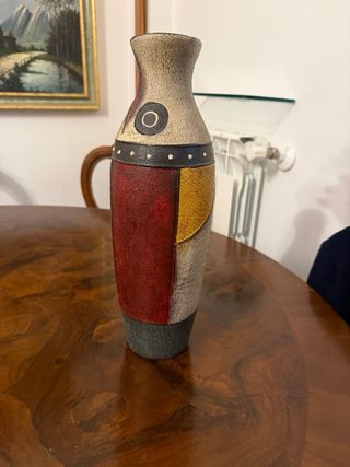 Vaso decorativo in ceramica ruvida stile geometric