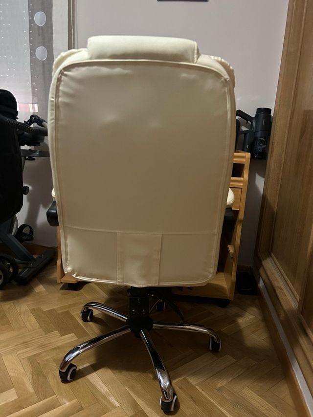 Silla de ordenador  ergonómica beige