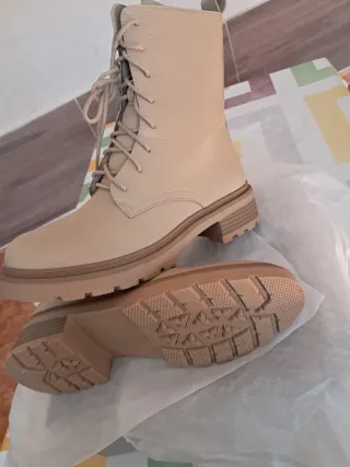 Botas militares beige mujer