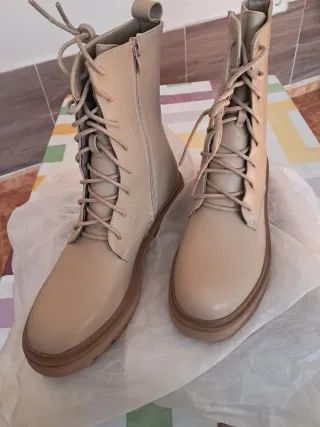 Botas militares beige mujer