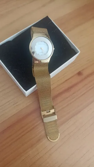 Reloj Christin Lars Dorado Malla Metálica