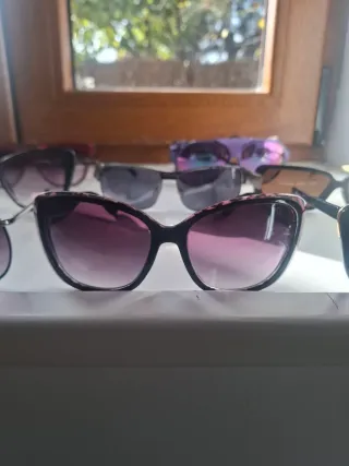Lote de gafas de sol, todas con UV Protection CE