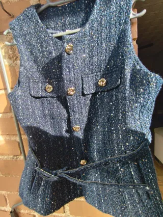 Chaleco elegante mujer negro y dorado