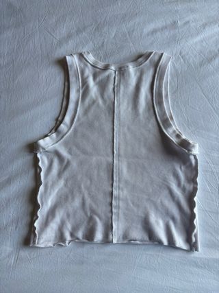 Top blanco flor de Pull & Bear