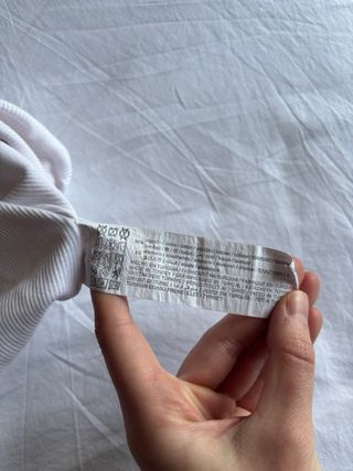 Top blanco flor de Pull & Bear