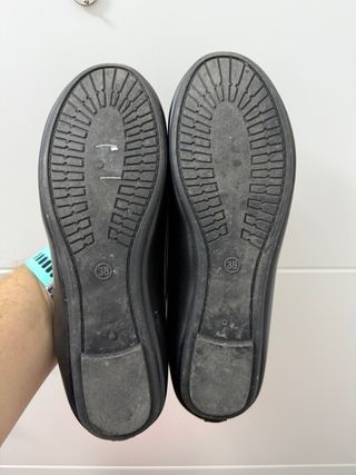 2 Manoletinas IN EXTENSO Talla 38 Azul y Negra