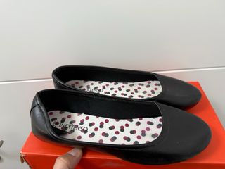 2 Manoletinas IN EXTENSO Talla 38 Azul y Negra