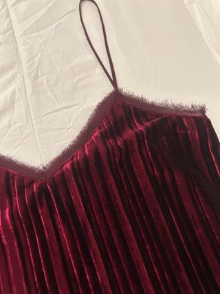 Top terciopelo con tirantes y encaje