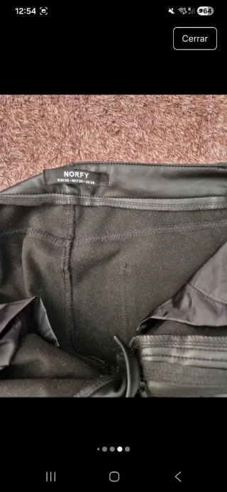 Vaqueros Piel Sintética Negros