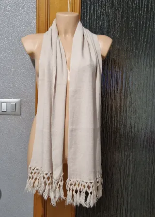 Sciarpa beige con frange