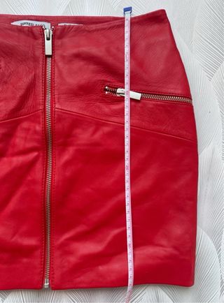 Mini falda roja de cuero Suite Blanco, talla EU 34