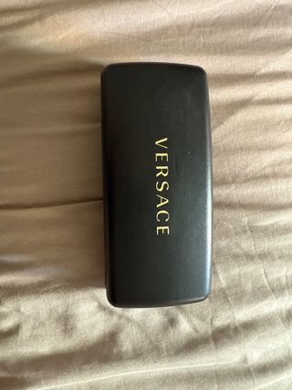 Occhiali da sole Versace grigi modello VE2180