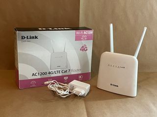 Router D-Link DWR-960 4G LTE Wi-Fi AC1200