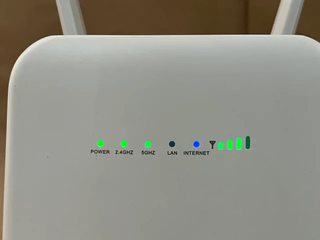 Router D-Link DWR-960 4G LTE Wi-Fi AC1200