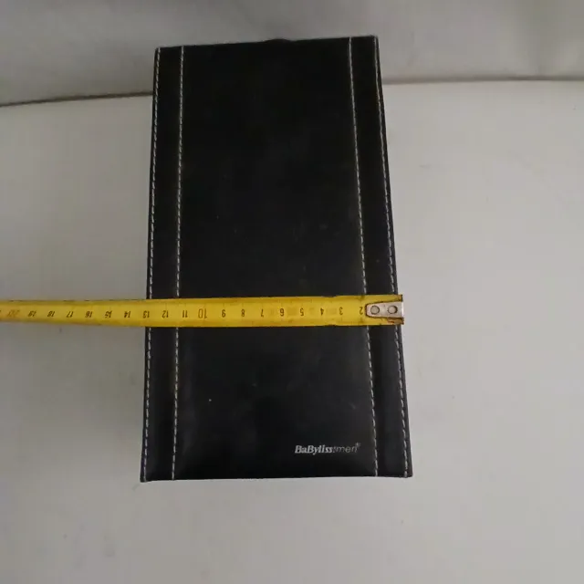 Astuccio in pelle nera con cuciture bianche