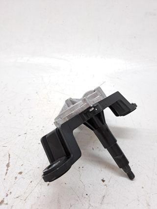 MOTOR LIMPIA TRASERO OPEL CORSA F (3)