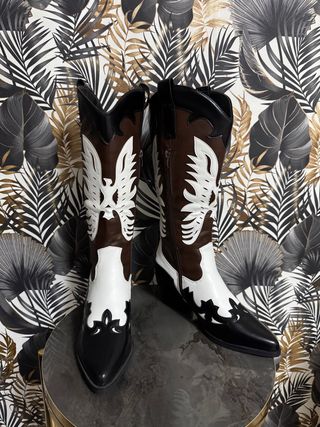 Stivali Camperos Marroni, Bianchi e Neri