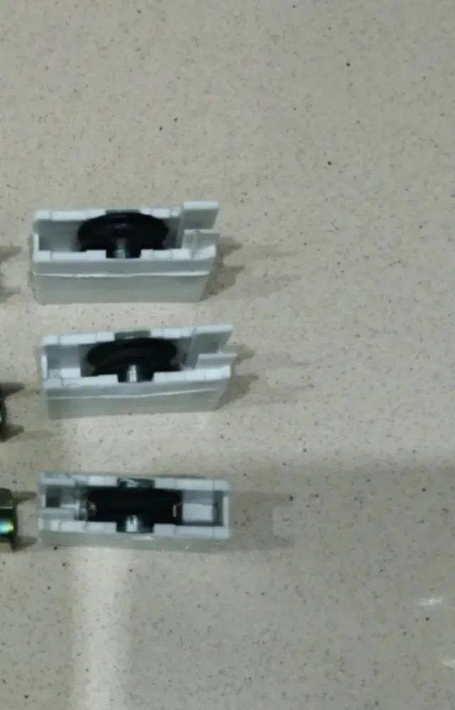 Ruedas para ventanas correderas