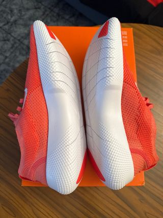 Zapatillas Nike Free Naranja y Blanco