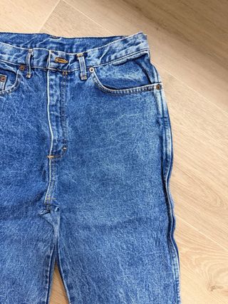 Vaqueros vintage efecto lavado