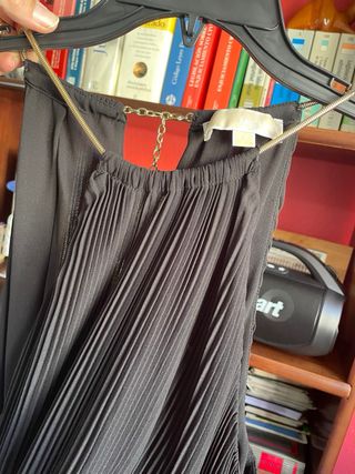 Vestido elegante negro fiesta