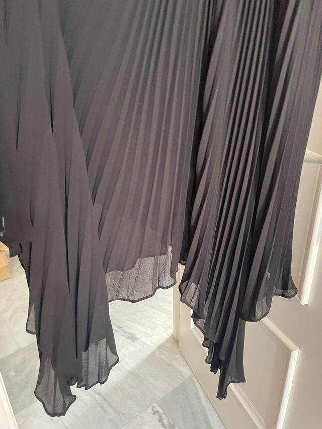 Vestido elegante negro fiesta