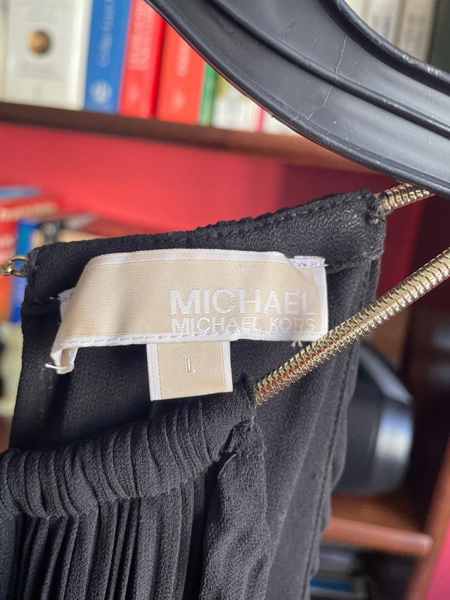 Vestido elegante negro fiesta