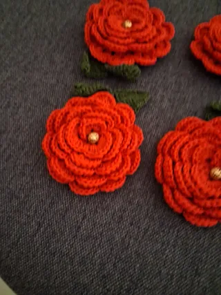 4 Decorazioni Fiori Rossi Uncinetto