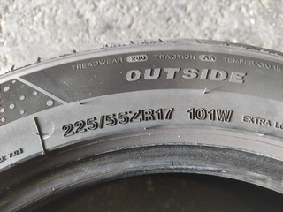 juego de 2 neumáticos 225/55R17, año 2022.