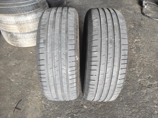 juego de 2 neumáticos 225/55R17, año 2022.