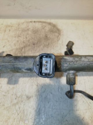 RAMPA INYECTORA CITROEN C5 BERLINA