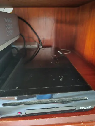 Nintendo Wii U Negra + 4 Juegos