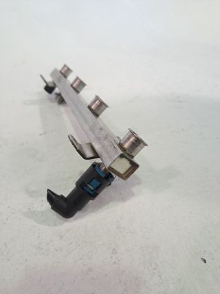 RAMPA INYECTORA OPEL CORSA D (2)