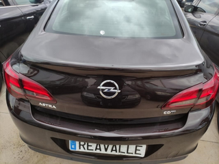 Porton trasero Opel Astra J Sedan (2012-2015