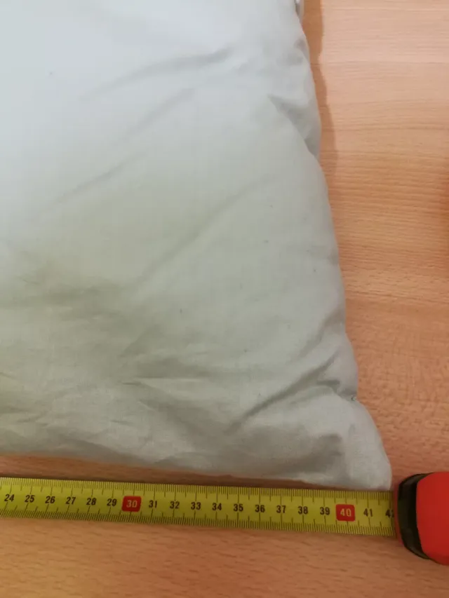 Cuscino verde acqua in tessuto