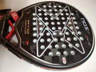 Nox AT 10 Genius 18K Pala Pádel