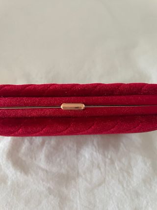 Neceser de maquillaje rojo y dorado