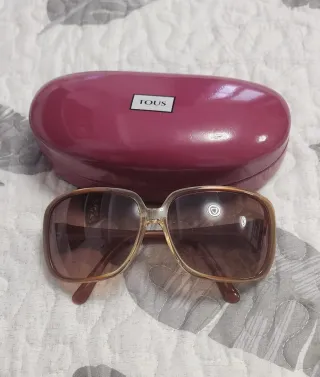 Gafas de sol Tous mujer beige y marrón