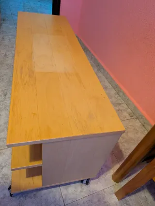 Mueble TV Ikea con ruedas