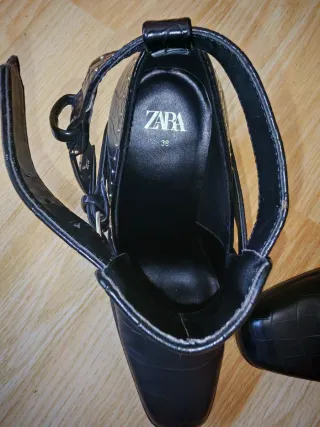 Botines Zara Negros Tachuelas Plateadas