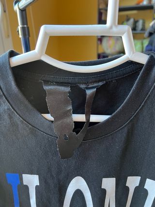 Camiseta Vlone Negra y Azul