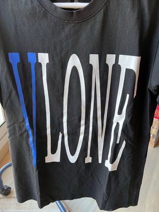 Camiseta Vlone Negra y Azul