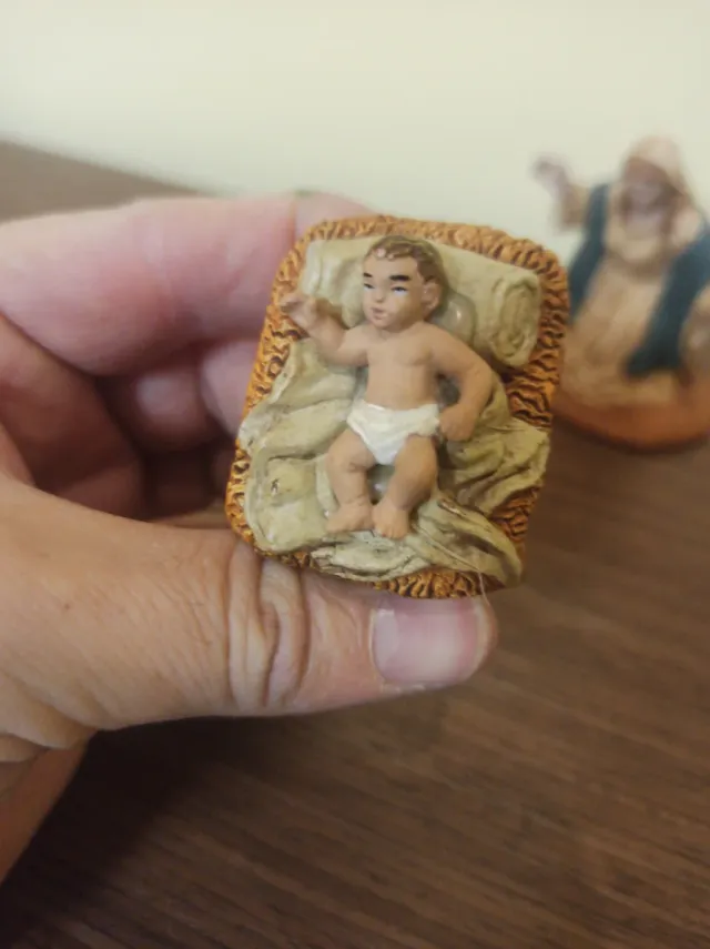 Belén Oliver 11cm Virgen, San José y Jesús