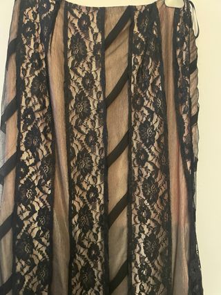 Falda larga encaje beige y negro