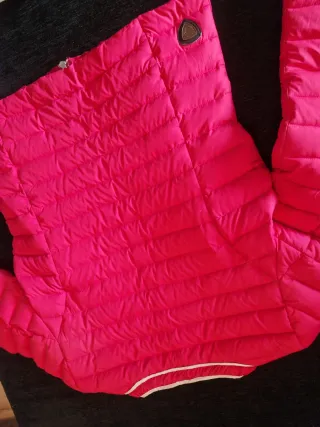Chaqueta fucsia acolchada