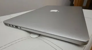 Cambio Macbook pro 2015 15" i7 16gb 500gb LEER