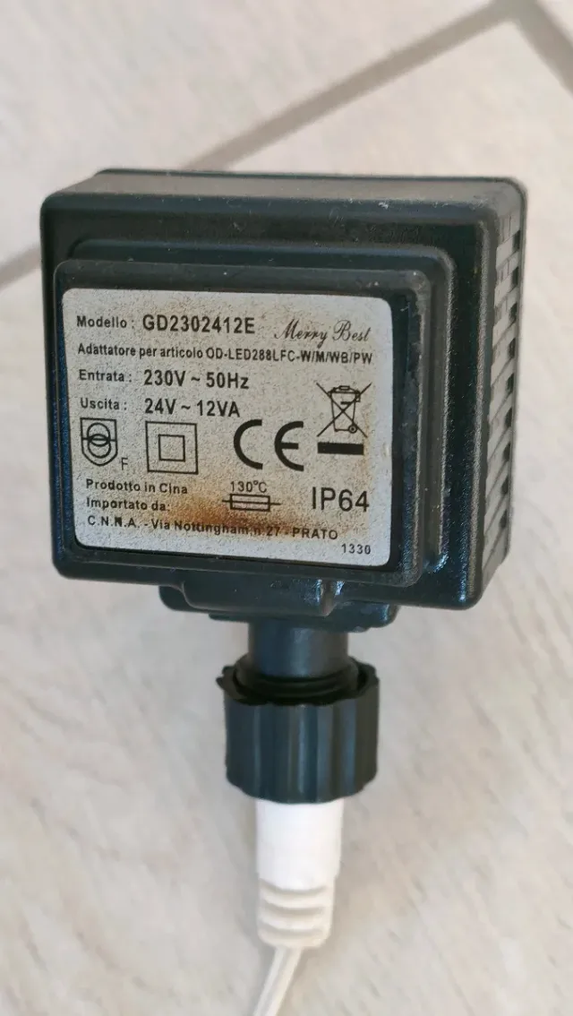 Catena luminosa cascata blu e bianche