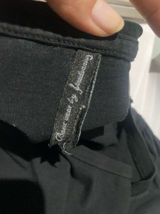 Camiseta negra Stradivarius SHINE T38