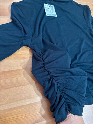 Blusa Stradivarius Negra Manga Larga Talla XS